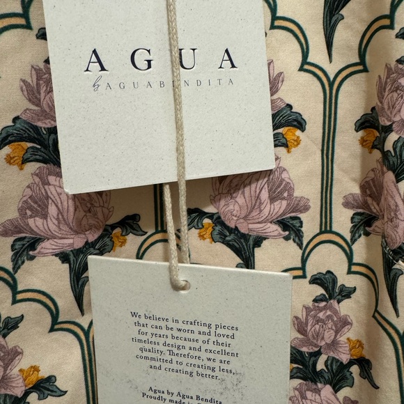 Agua By Agua Bendita NWT
Avena graphic-print multicolor minidress size XL. - Picture 6 of 11